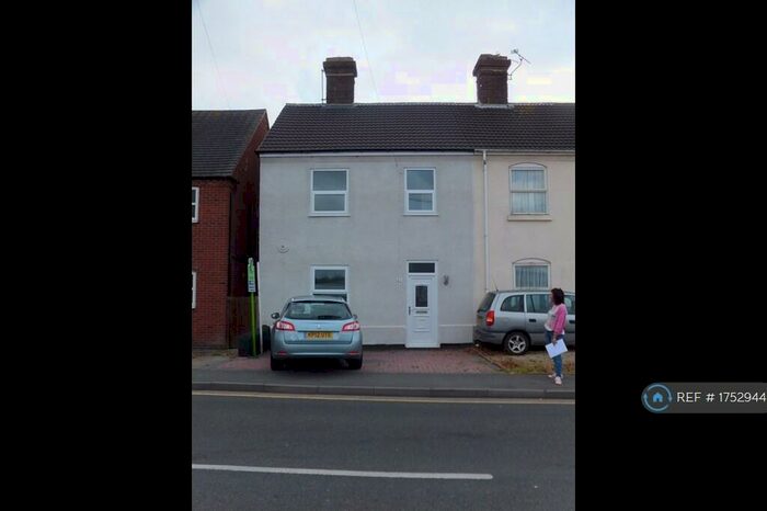 3 Bedroom Semi-Detached House To Rent In Hearthcote Road, Swadlincote, DE11