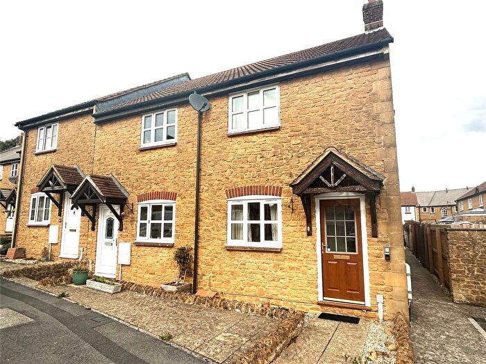 2 Bedroom End Terrace House To Rent In Lampreys Lane, South Petherton, Somerset, TA13