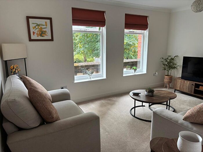 2 Bedroom Apartment For Sale In Park Avenue, Hull, HU5