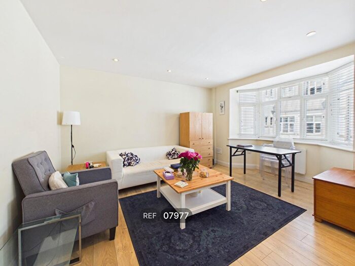 1 Bedroom Flat To Rent In Mitre House, Western Road, Brighton, East Sussex, BN1