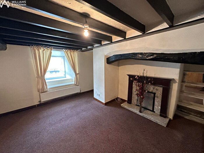 3 Bedroom End Of Terrace House For Sale In Rhedyw Road, Llanllyfni, Gwynedd, LL54