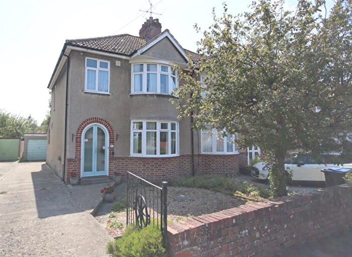 3 Bedroom Semi-Detached House For Sale In Birch Grove, Chippenham, SN15