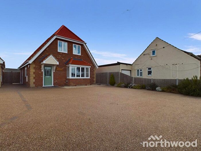 3 Bedroom Detached House For Sale In Main Road, Holland On Sea, CO13