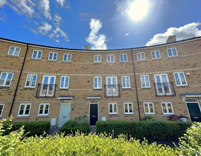 3 Bedroom Town House For Sale In Dent Close, St. Crispin, Northampton, NN5