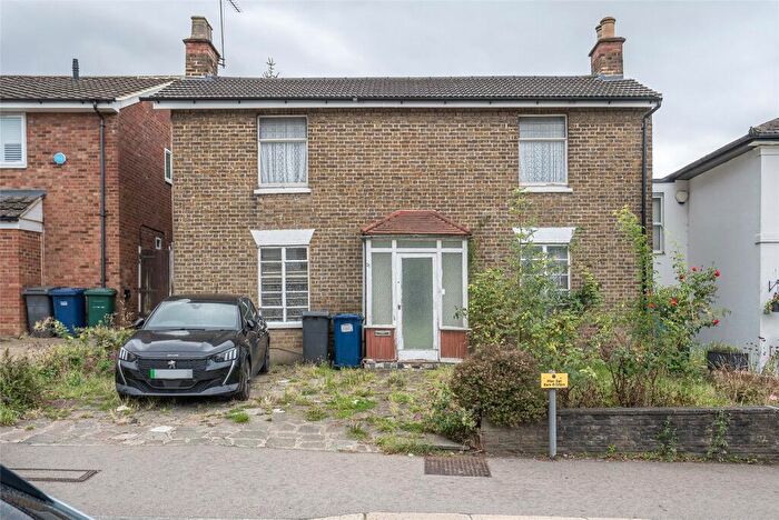 3 Bedroom Detached House For Sale In Church Lane, London, N2