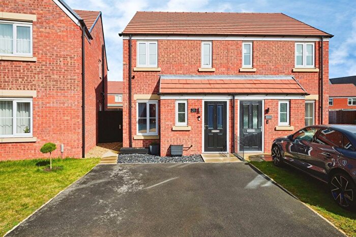 2 Bedroom Semi-detached House For Sale In Wilton Avenue, Hampton Gardens, Peterborough, PE7