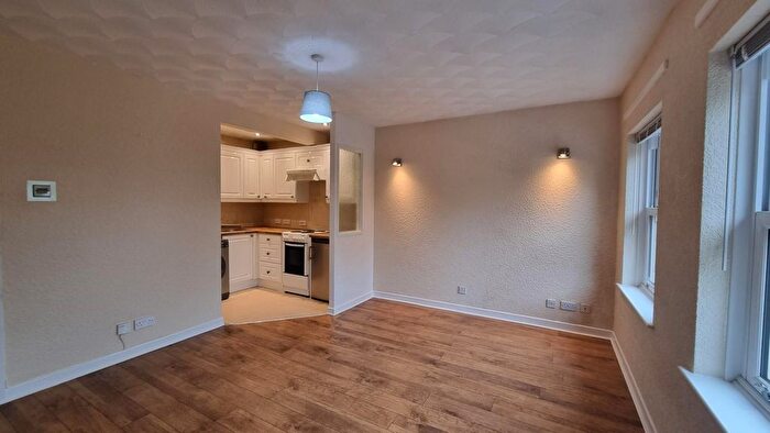 1 Bedroom Flat To Rent In Mumbles Road, Mumbles, Swansea, SA3