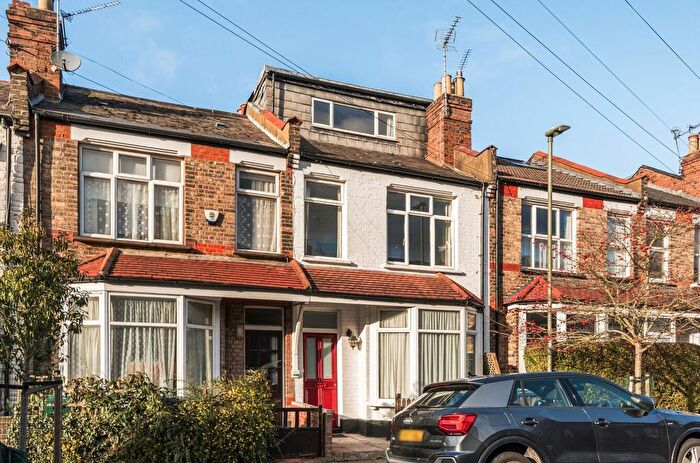 3 Bedroom Terraced House To Rent In Leopold Road, East Finchley, N2