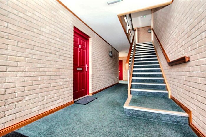 1 Bedroom Flat For Sale In Mousebank Road, Lanark, ML11