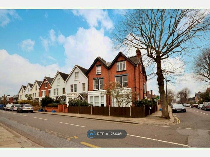 1 Bedroom Flat To Rent In Broom Road, Teddington, TW11