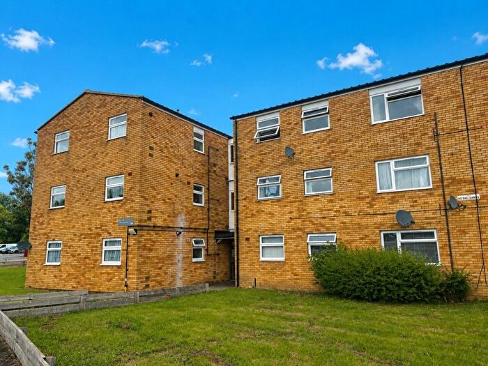 1 Bedroom Flat For Sale In Yarmouth Road, Stevenage, SG1