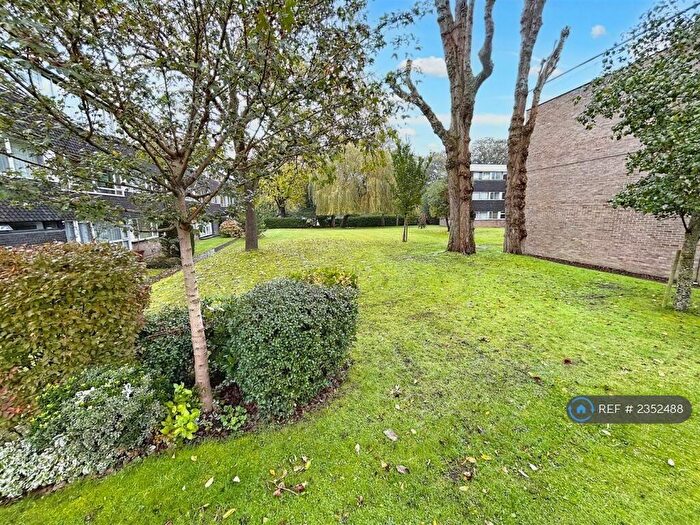 2 Bedroom Flat To Rent In Elmwood Court, Birmingham, B5