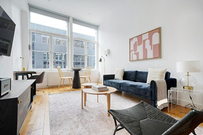 1 Bedroom Apartment To Rent In Farringdon Road, London, EC1M