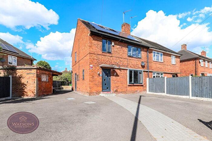 3 Bedroom Semi-Detached House For Sale In Bracebridge Drive, Nottingham, NG8