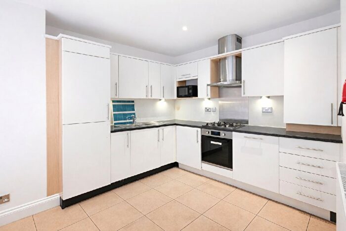 5 Bedroom Town House For Sale In Carly Mews, London, E2