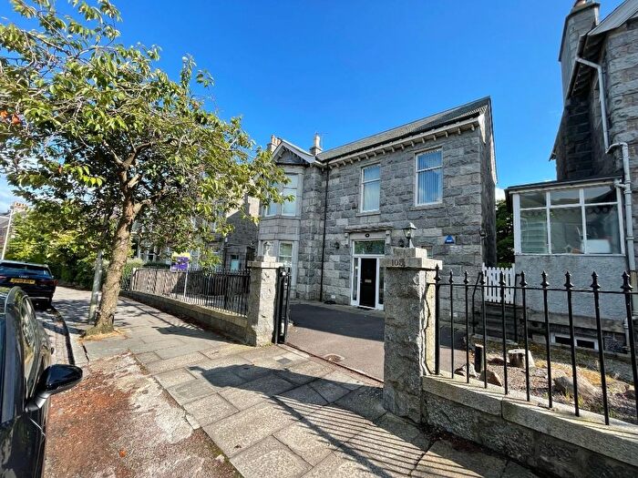 3 Bedroom Detached House To Rent In Beaconsfield Place, West End, Aberdeen, AB15