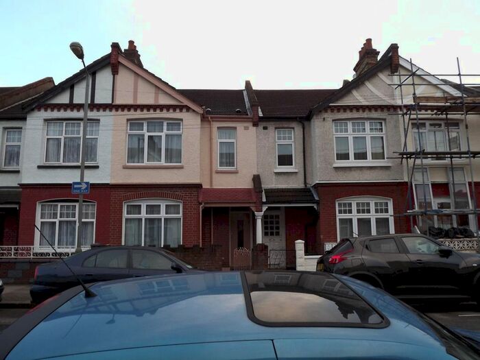 6 Bedroom Terraced House To Rent In Ashvale Road, London, SW17