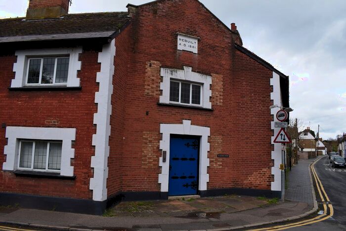 1 Bedroom Flat To Rent In Church Court, Ware, SG12