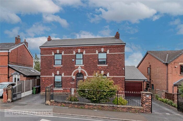 4 Bedroom Detached House For Sale In Taunton Road, Ashton-under-lyne, Lancashire, OL7
