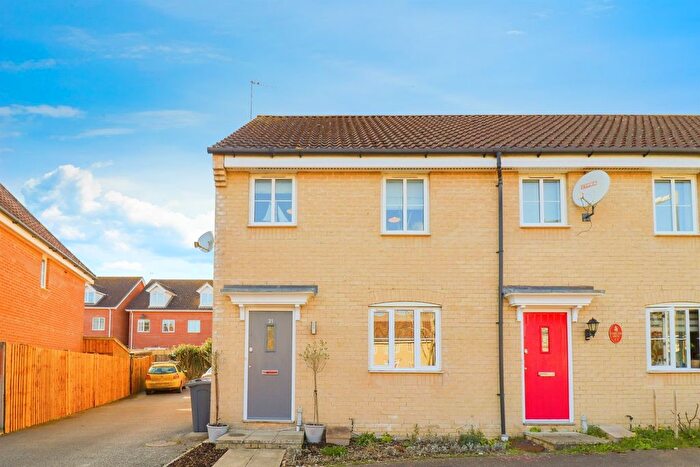 3 Bedroom End Of Terrace House For Sale In Trafalgar Way, Diss, IP22