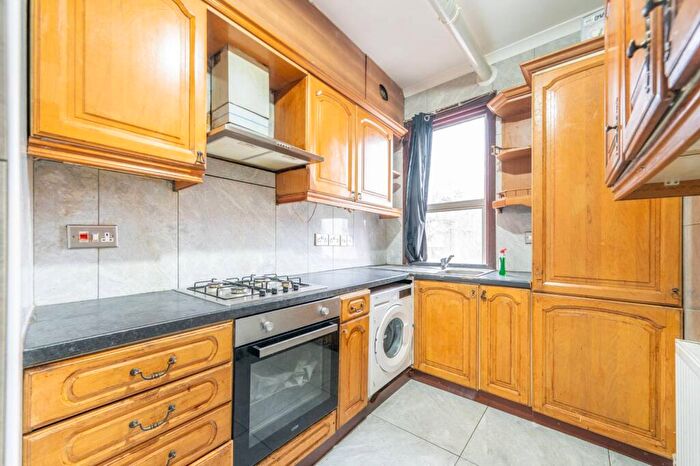 1 Bedroom Flat To Rent In Bertie Road, Willesden Green, London, NW10