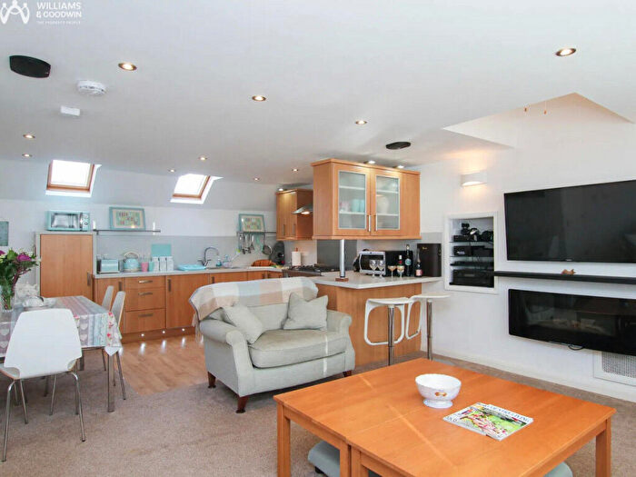 3 Bedroom Terraced House For Sale In Bull Bay, Amlwch, Anglesey, LL68