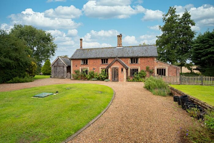 4 Bedroom Cottage For Sale In Linstead, Halesworth, IP19