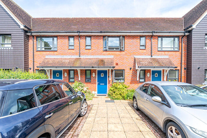 2 Bedroom Terraced House For Sale In Lillywhite Road, Chichester, PO18