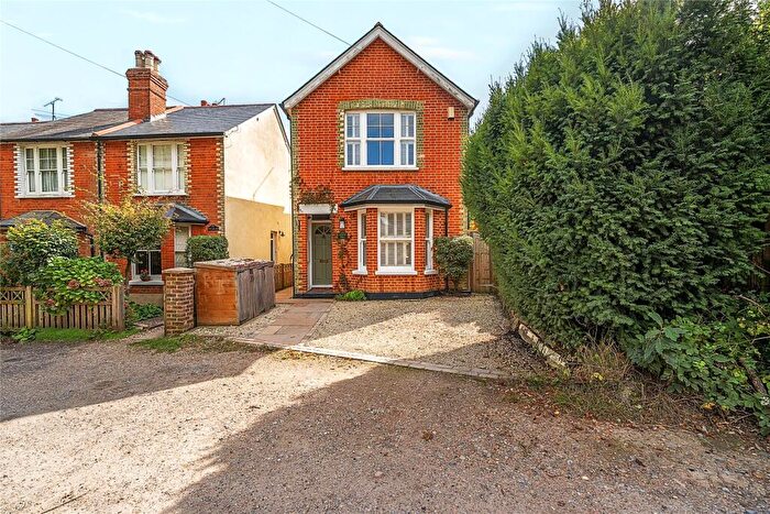 3 Bedroom Detached House For Sale In College Lane, Woking, Surrey, GU22