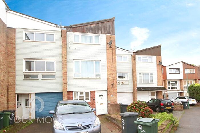 1 Bedroom Garage / Parking To Rent In Phoenix Place, Dartford, Kent, DA1