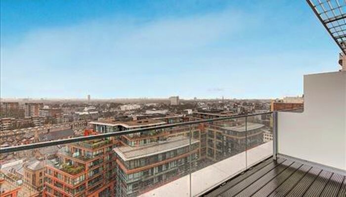 3 Bedroom Flat To Rent In Merchant Square West, London, W2