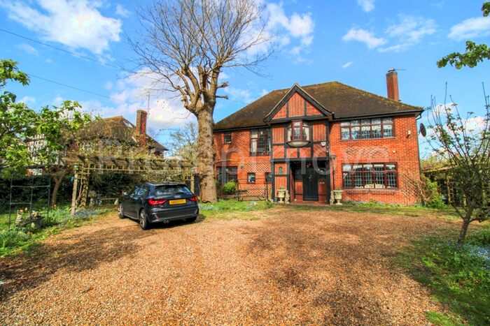 5 Bedroom Property To Rent In London Road, Luton, LU1