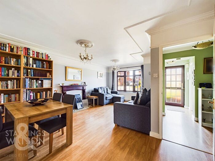 3 Bedroom Detached House For Sale In Kingswood Avenue, Carlton Colville, Lowestoft, NR33