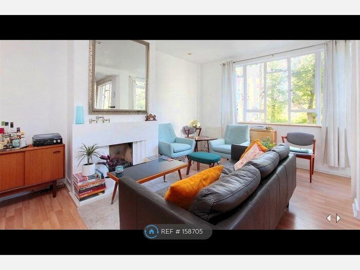 2 Bedroom Flat To Rent In Thurleigh Court, London, SW12