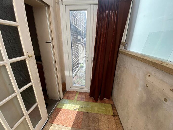 3 Bedroom Terraced House For Sale In Clarendon Road, West Green, London, N15