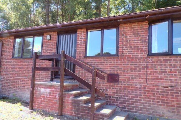 2 Bedroom Property To Rent In New Forest Estate, Ringwood, BH24