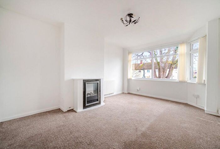 2 Bedroom Maisonette To Rent In Pennsylvania Avenue, Cheltenham, Gloucestershire, GL51