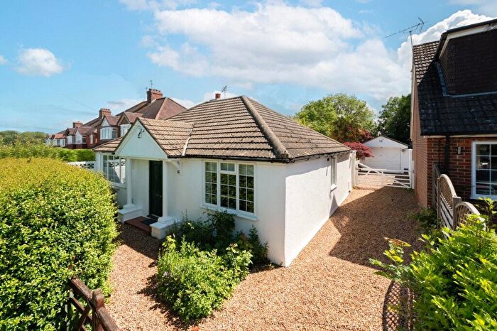 3 Bedroom Detached House To Rent In Smithy Lane, Kingswood, Surrey, KT20