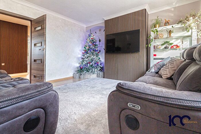 3 Bedroom Semi-detached House For Sale In Highfield Avenue, Lincoln, LN6