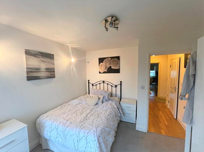1 Bedroom Apartment To Rent In Stanstead Road, Hoddesdon, EN11