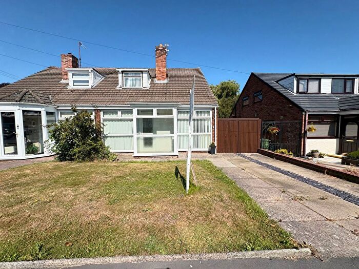 3 Bedroom Semi-Detached House For Sale In Deyes End, Maghull, L31