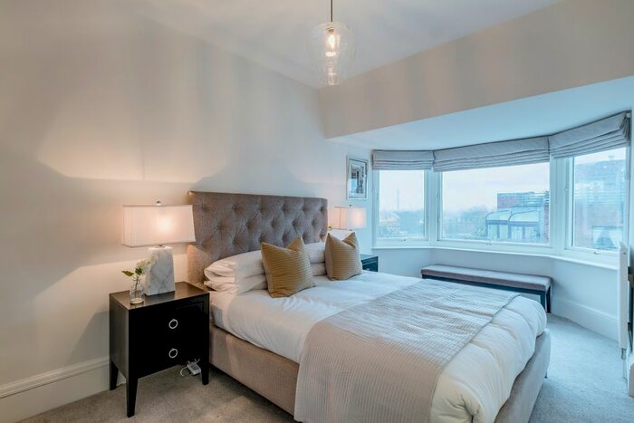 4 Bedroom Flat To Rent In Park Road, London, NW8