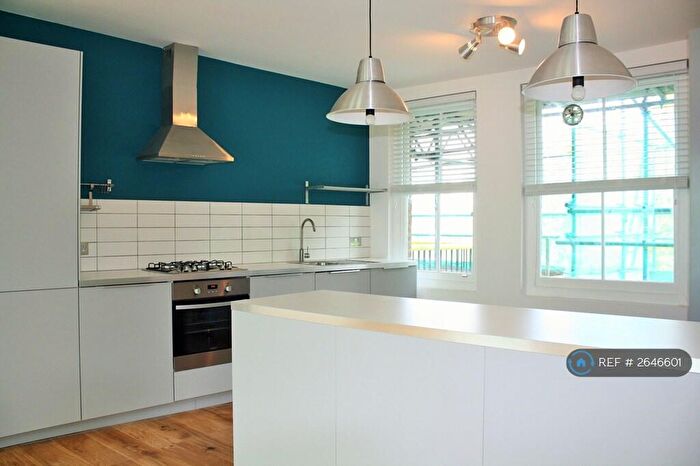 2 Bedroom Flat To Rent In Woodstock Road, London, N4