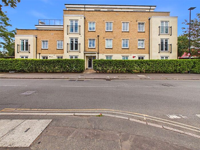 2 Bedroom Flat To Rent In Worton Road, Isleworth, TW7