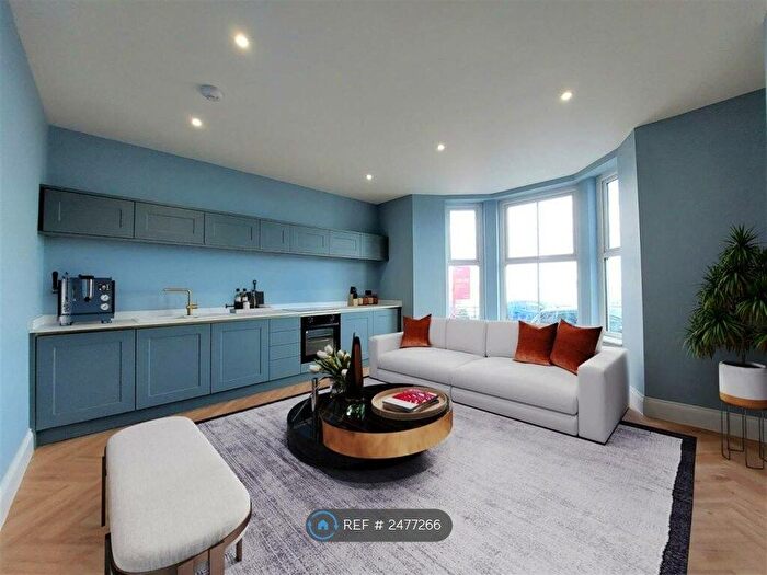 2 Bedroom Flat To Rent In Blenheim Terrace, Scarborough, YO12