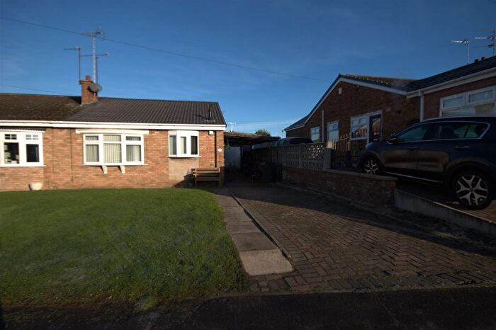2 Bedroom Semi-Detached Bungalow For Sale In Ringwood Way, Hemsworth, Pontefract, WF9