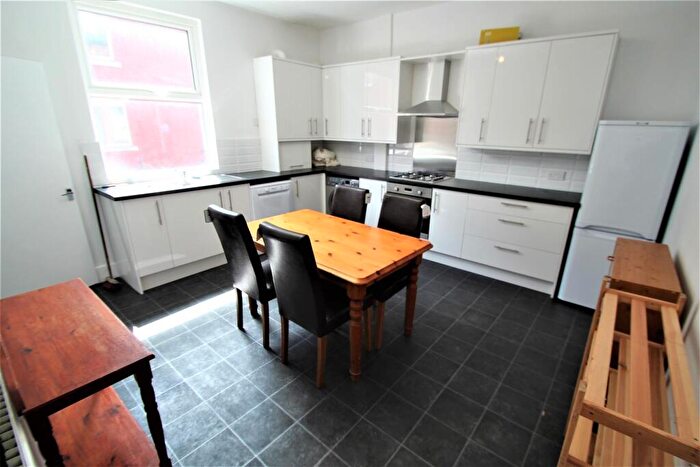 4 Bedroom Terraced House To Rent In Harold Street, Hyde Park, Leeds, LS6