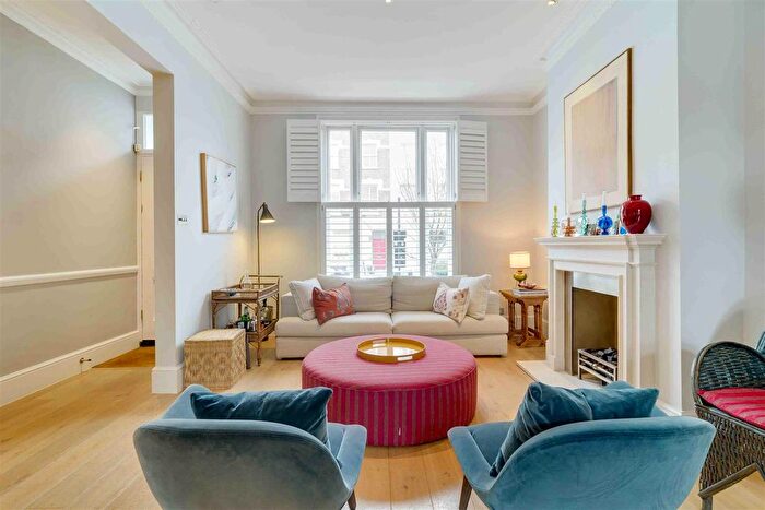 5 Bedroom Terraced House For Sale In Britannia Road, SW6