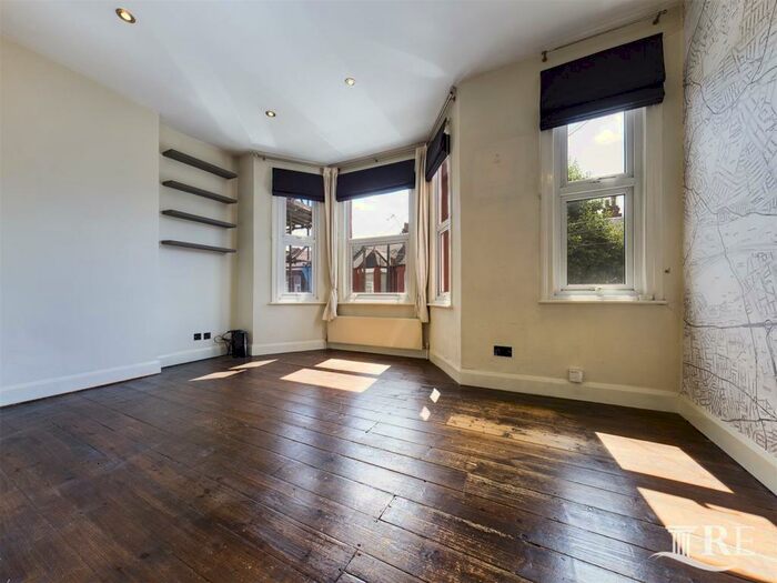 2 Bedroom Flat To Rent In Chapter Road, London, NW2