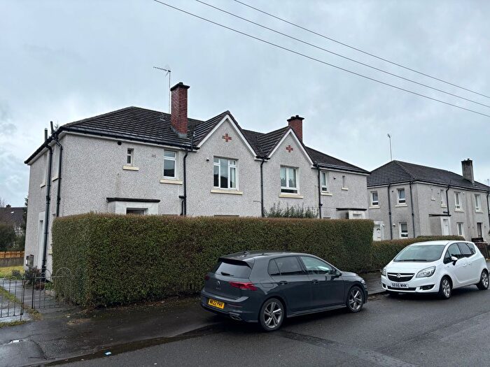 3 Bedroom Flat To Rent In Rosewood Street, Glasgow, G13